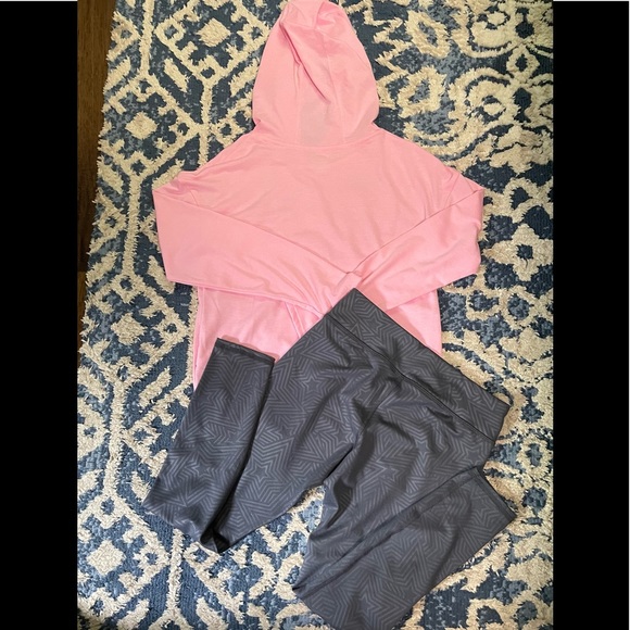 Girl’s Athletic Works Outfit, size 10-12. - Picture 2 of 4